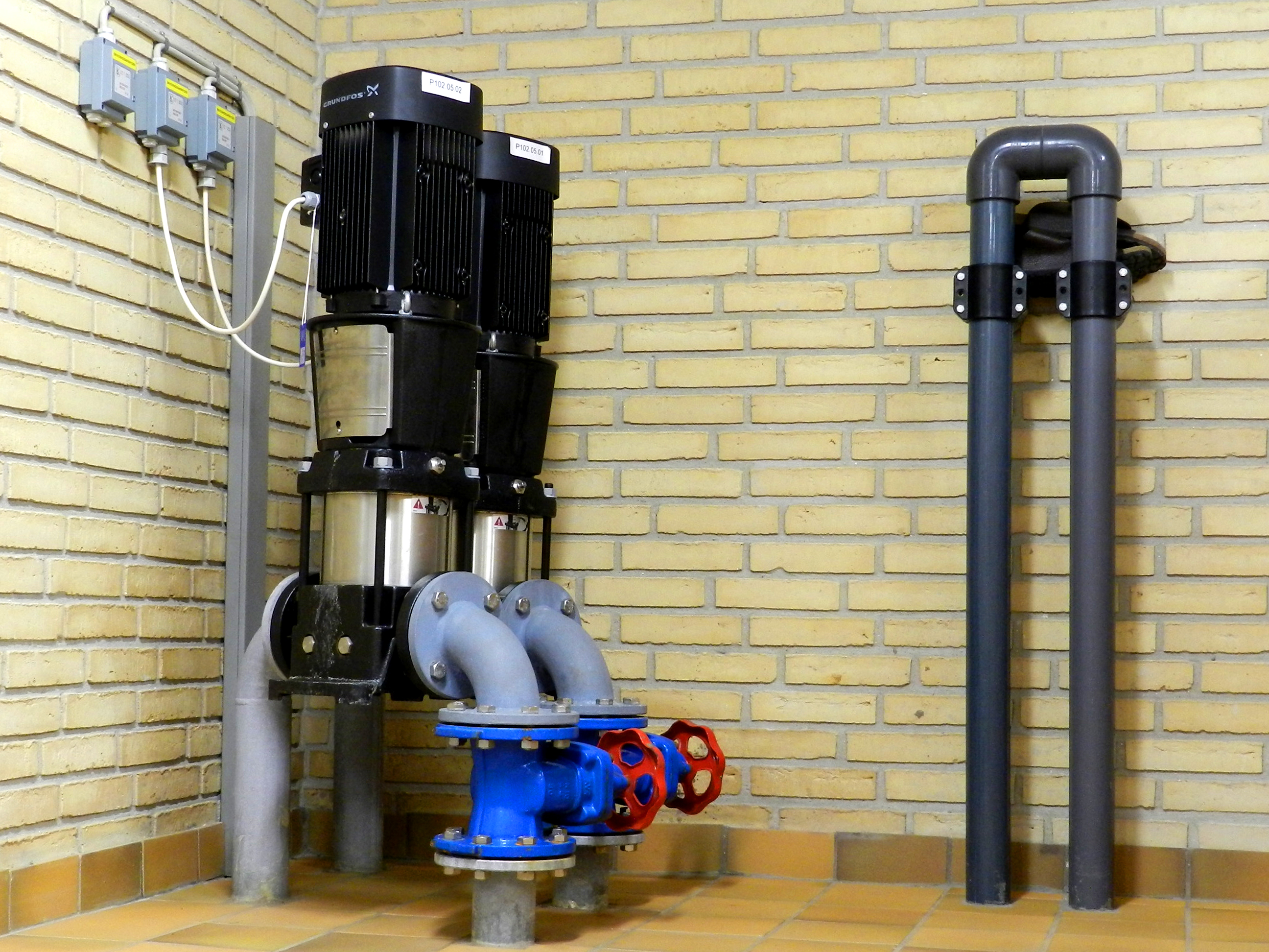 Hornslet Vandværk - pumper fra vandværk til højdebeholder